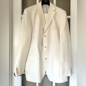 Hugo Boss Men’s 100% Linen Suit